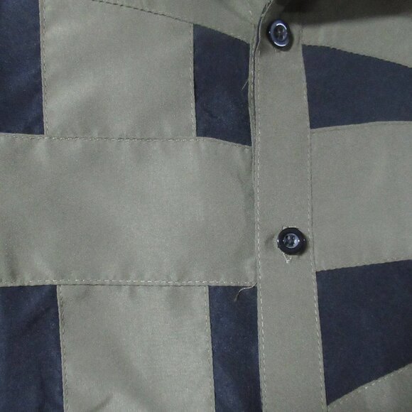 HAKU  Men's Green and Black Button Down Shirt - Picture 4 of 9